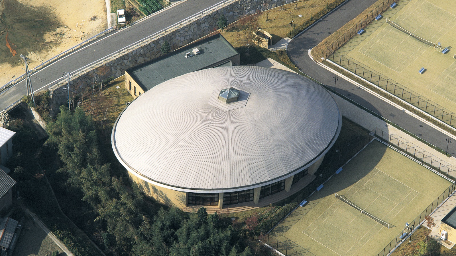 香川県立保健医療大学体育館