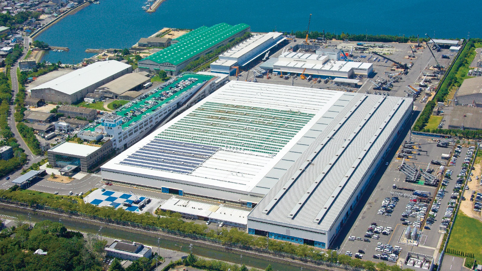 クレーンメーカー工場